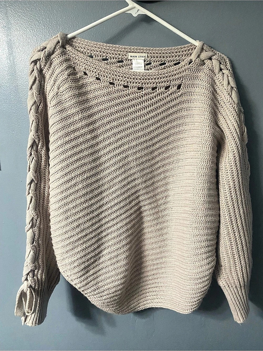 Main Strip Knit Sweater with Braided Sleeves Size Medium Boutique brand